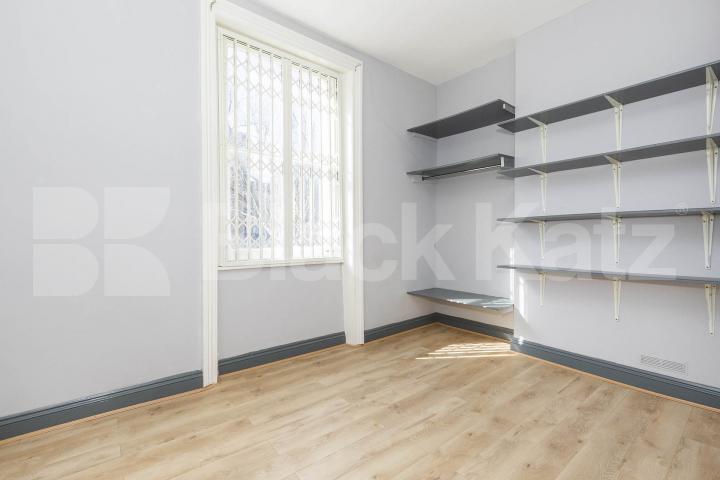 one bedroom property in a sought after area of Canonbury don't miss out Mildmay Grove South, Islington